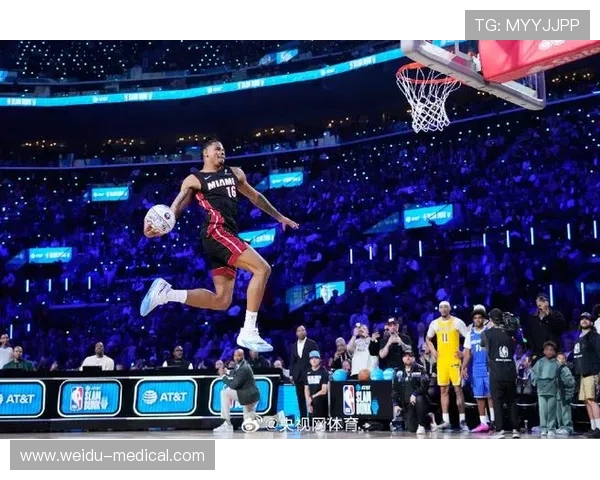 凯沙约翰逊荣获奥克兰市政厅嘉奖双喜临门庆祝新科扣篮王成就